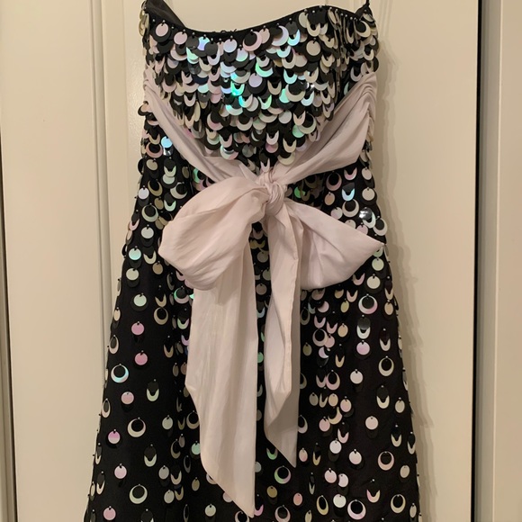 Cocktail dress - Picture 1 of 3